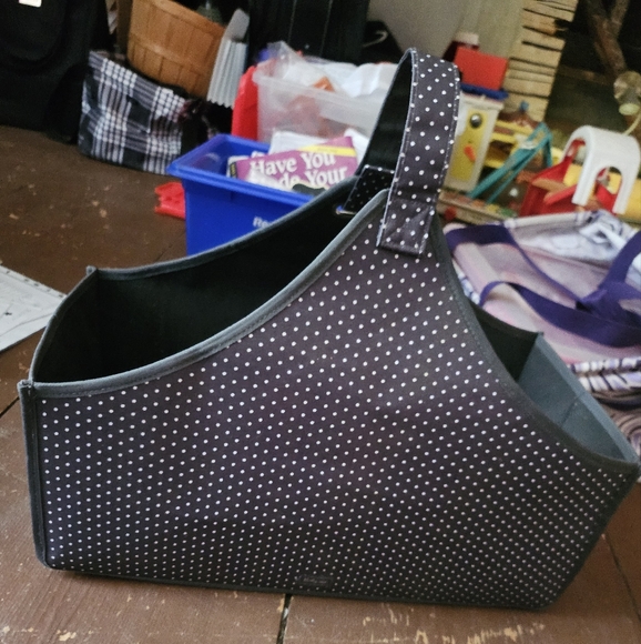 COPY - 31 carry tote - Picture 1 of 2